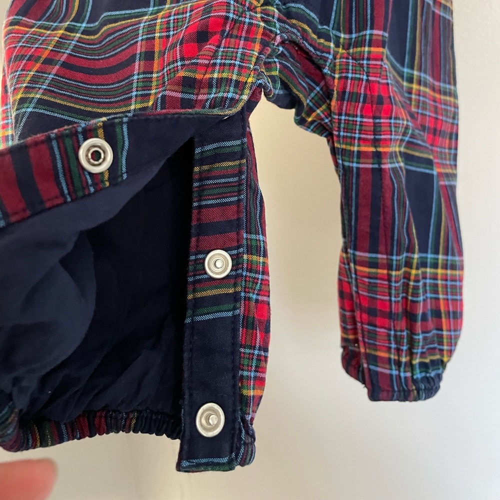 Hanna Andersson navy plaid romper, size 6-12m - Picture 3 of 7